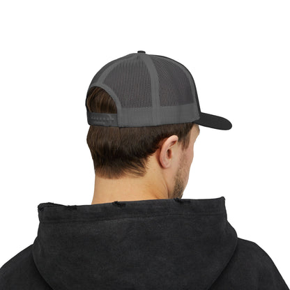 Customizable Snapback Trucker Cap - Personalize Your Style